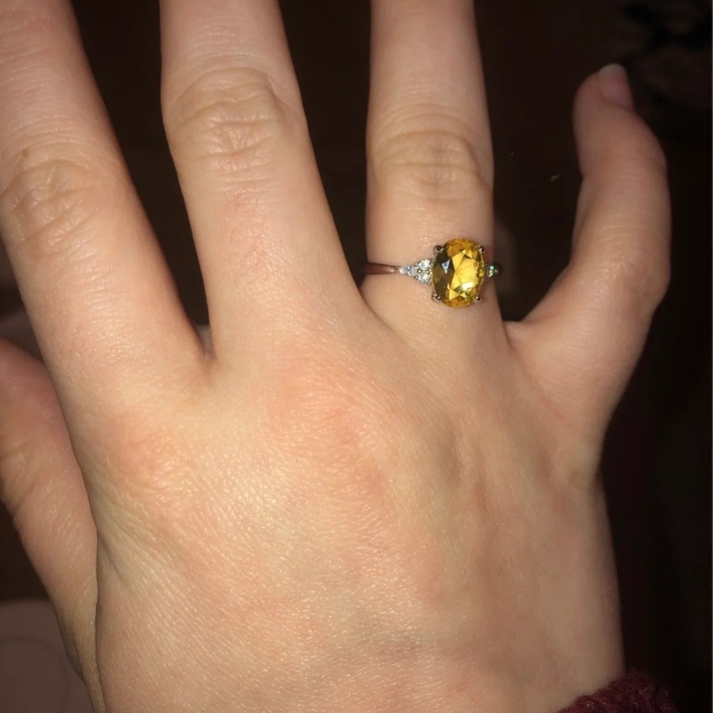 Ring - Picture 3 of 3